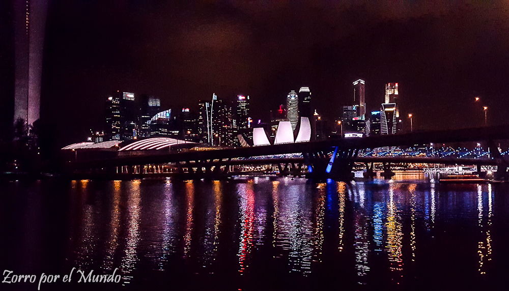 Singapur de noche Ética viajera