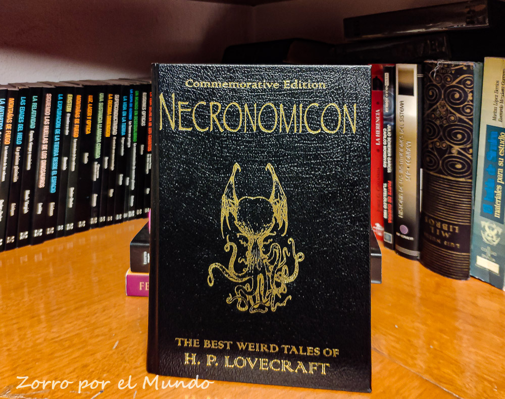 El Necronomicon es ideal para un viaje largo